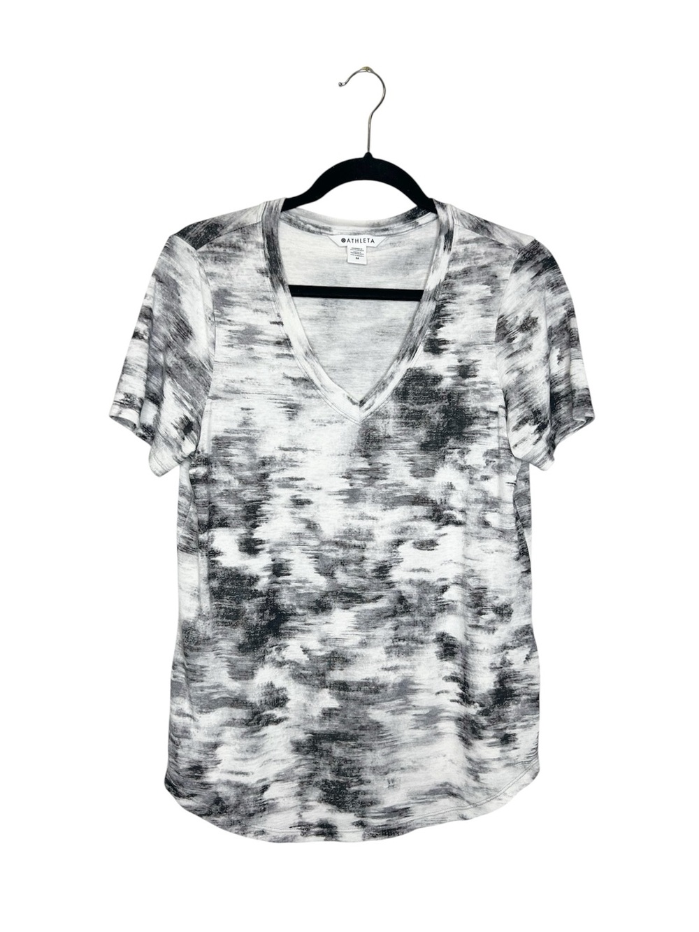 ATHLETA Casual Everyday Breezy Scoop V-Neck Tee size Medium